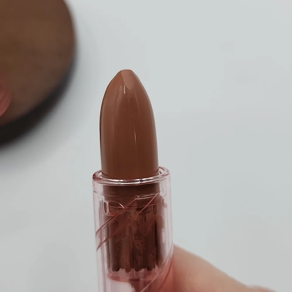Sophia + Mabelle Hydrating Hybrid 2-in-1 Lipstick Balm - Topless
